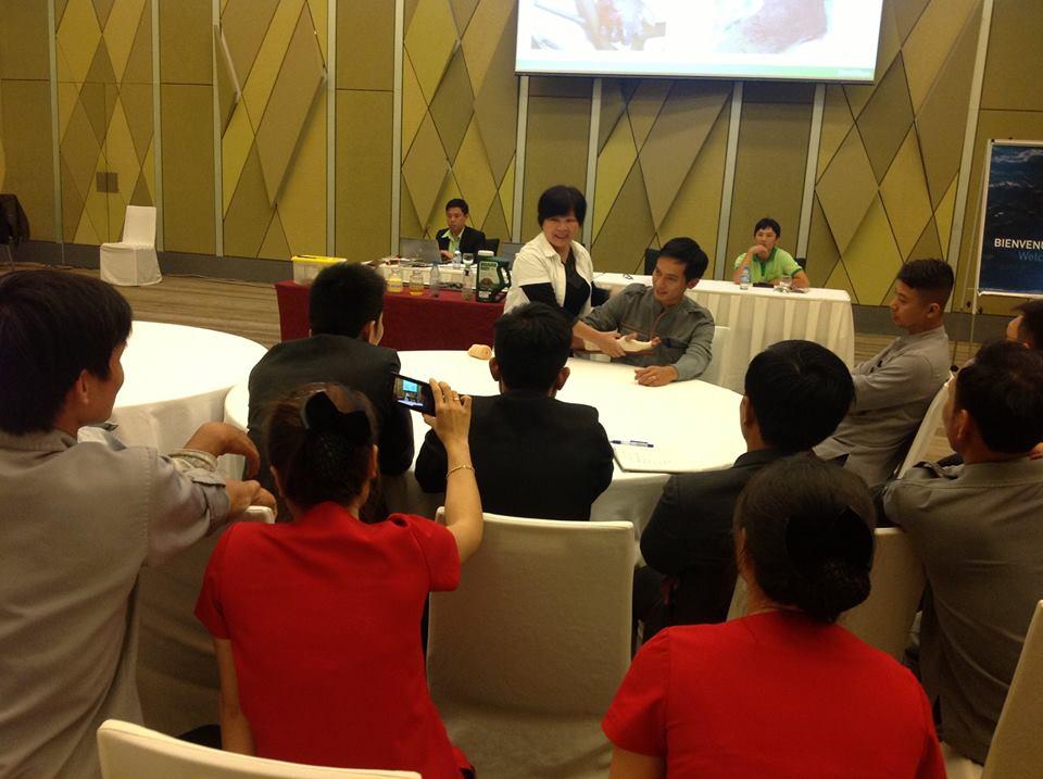 VFC Đà Nẵng cùng khách hàng đối phó với rắn lục đuôi đỏ