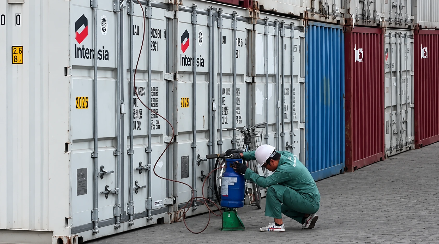 khử trùng container đã bấm seal tại cảng cát lái